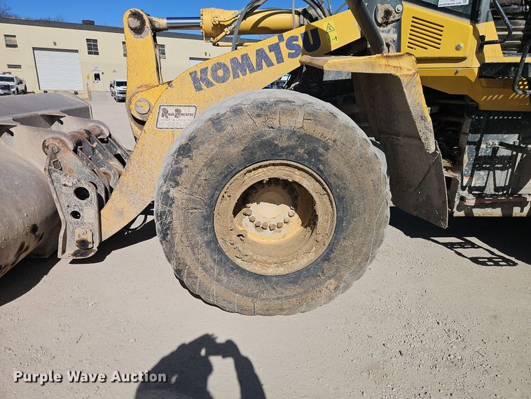 image for item FN5578 2015 Komatsu WA380-7 wheel loader