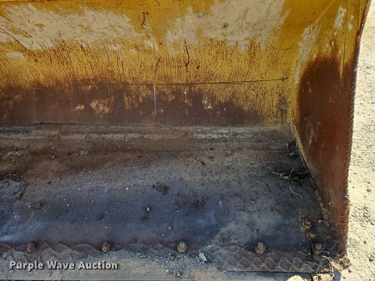 image for item FN5579 Wheel loader bucket