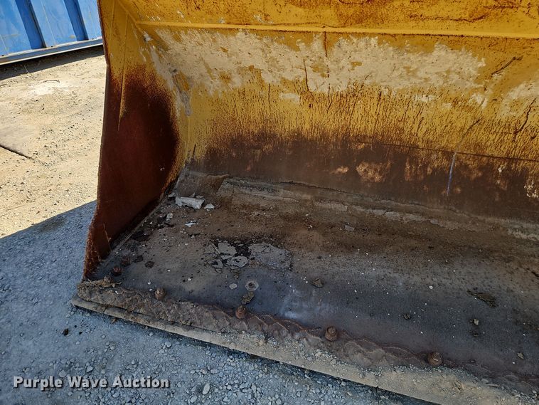 image for item FN5579 Wheel loader bucket