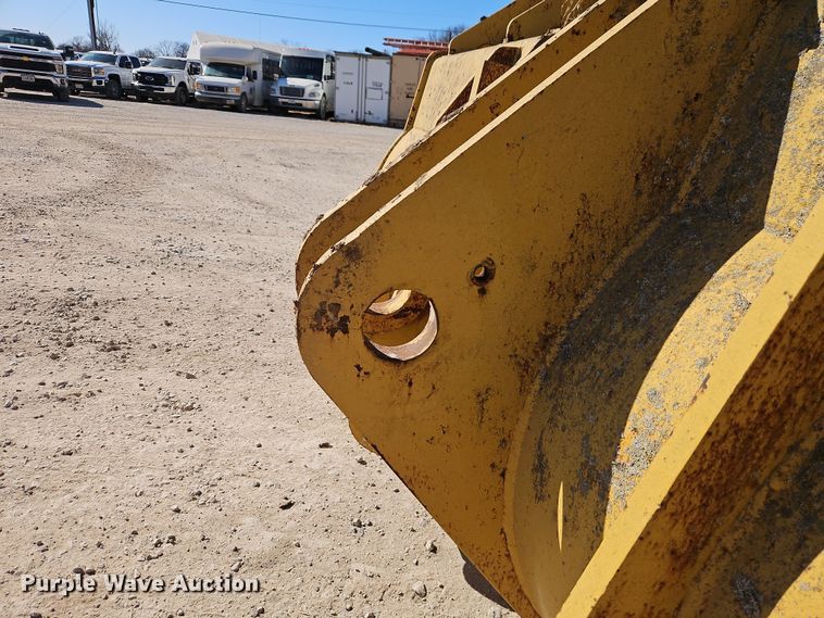 image for item FN5579 Wheel loader bucket