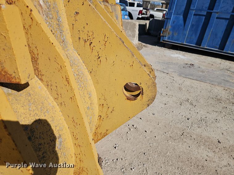 image for item FN5579 Wheel loader bucket