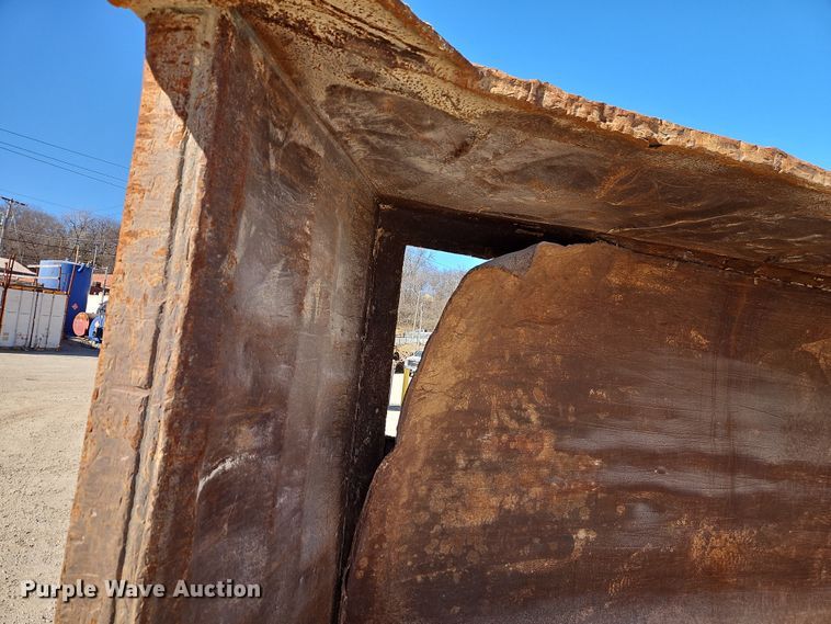 image for item FN5580 Rock box