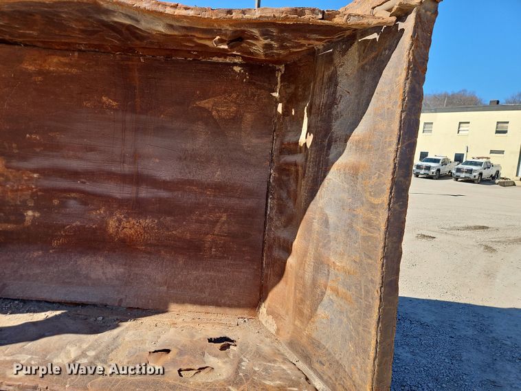 image for item FN5580 Rock box