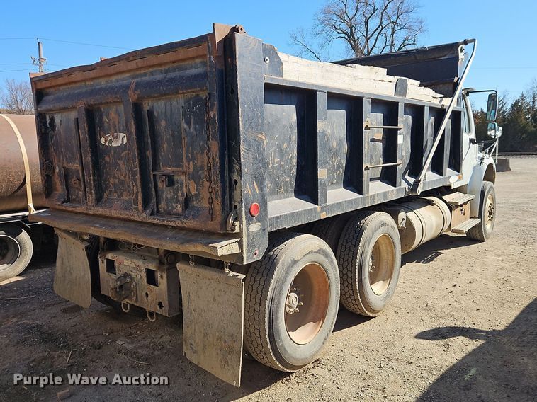 image for item FN5581 2014 Freightliner M2 dump truck