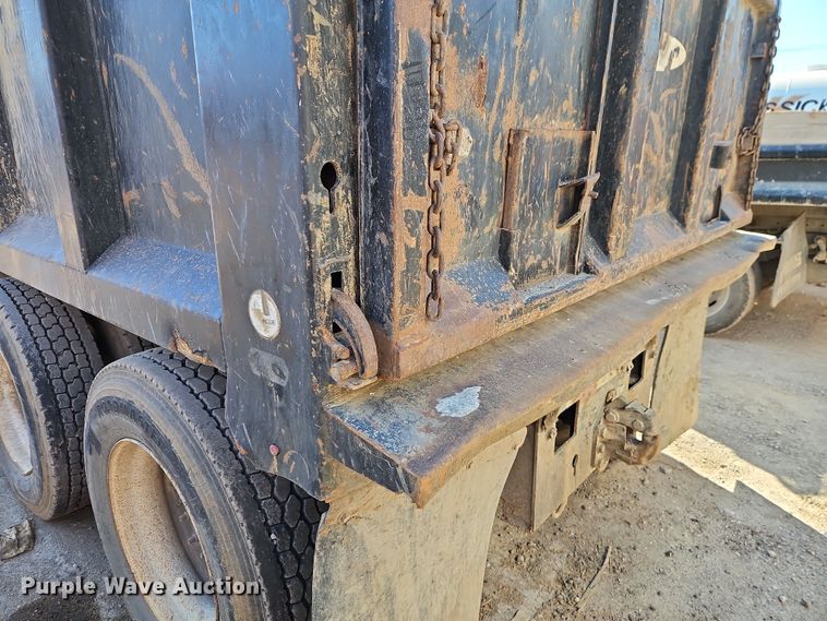 image for item FN5581 2014 Freightliner M2 dump truck