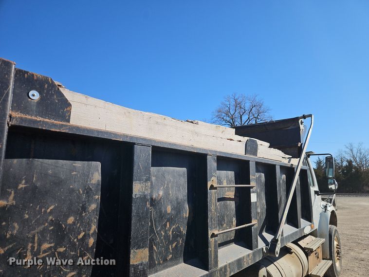 image for item FN5581 2014 Freightliner M2 dump truck