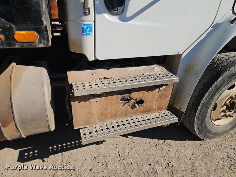 image for item FN5581 2014 Freightliner M2 dump truck