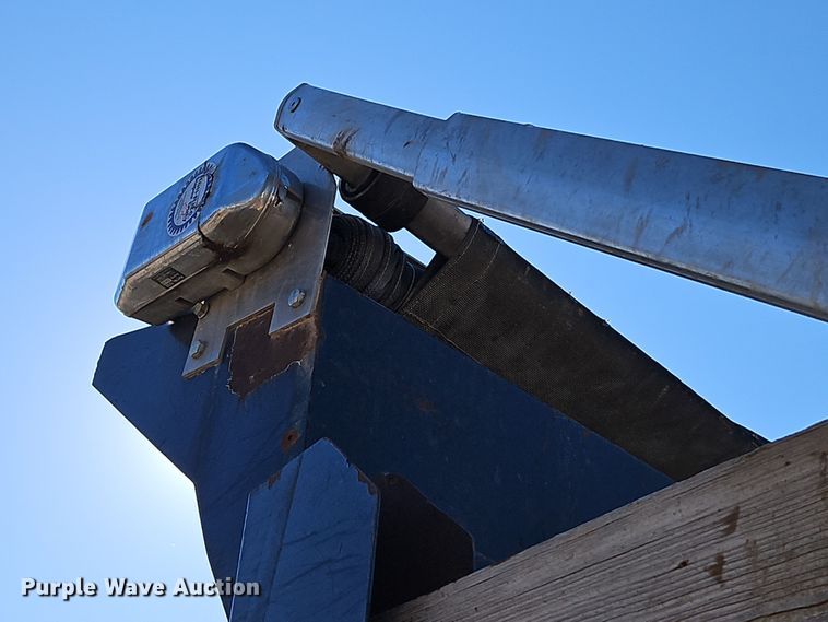 image for item FN5581 2014 Freightliner M2 dump truck