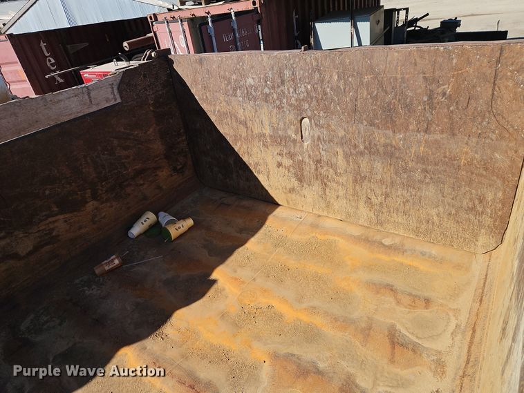 image for item FN5581 2014 Freightliner M2 dump truck