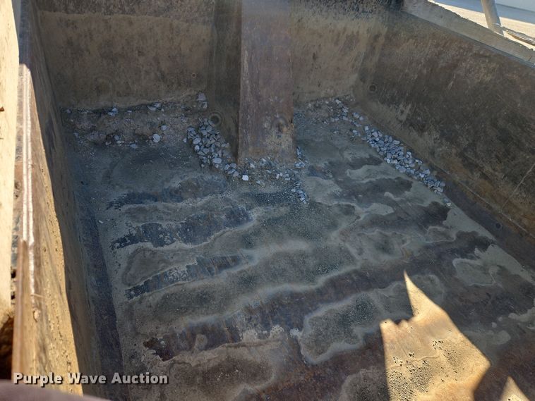 image for item FN5581 2014 Freightliner M2 dump truck