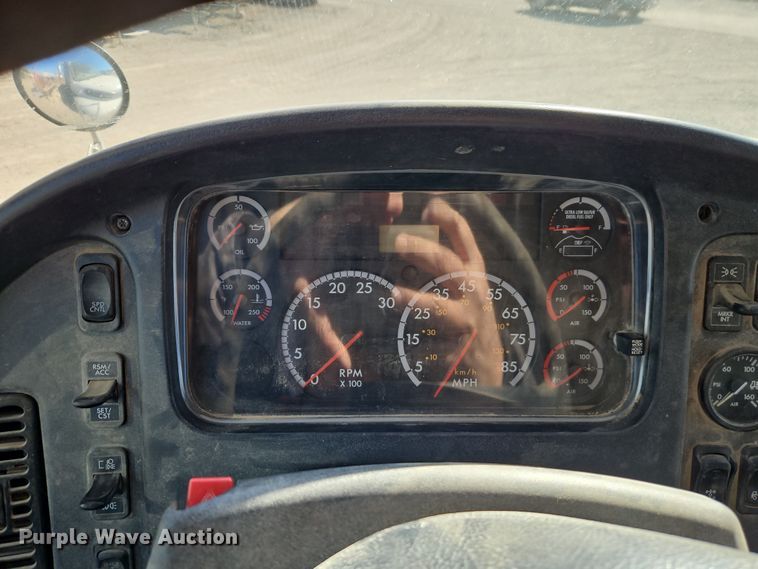 image for item FN5581 2014 Freightliner M2 dump truck