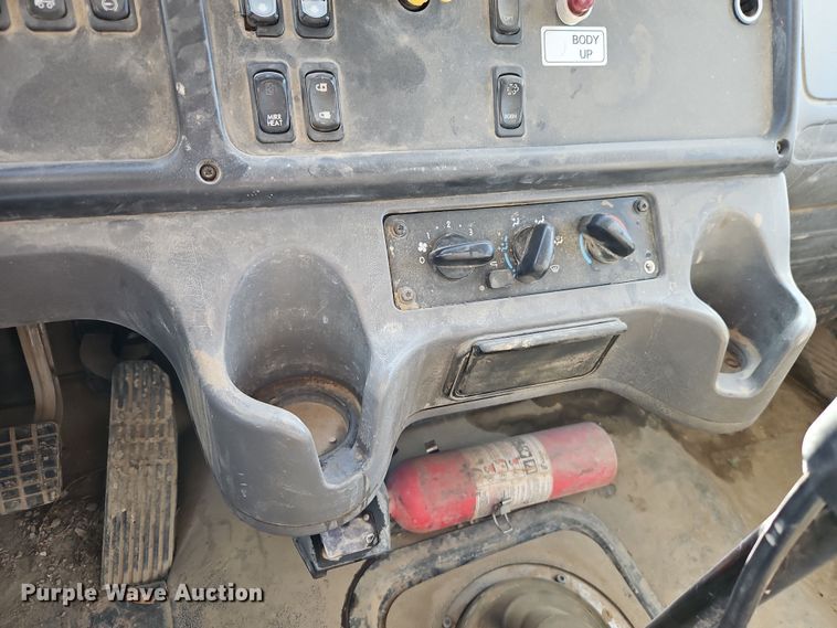 image for item FN5581 2014 Freightliner M2 dump truck