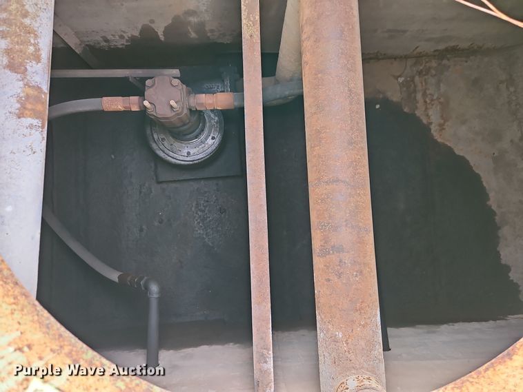 image for item FN5585 Euclid 39LOT water wagon