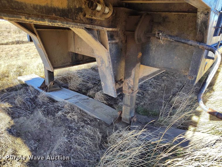 image for item IH9411 2006 Nuttall 350 SD equipment trailer with dewatering system