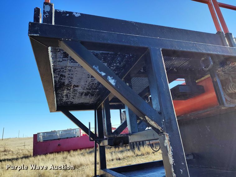 image for item IH9411 2006 Nuttall 350 SD equipment trailer with dewatering system