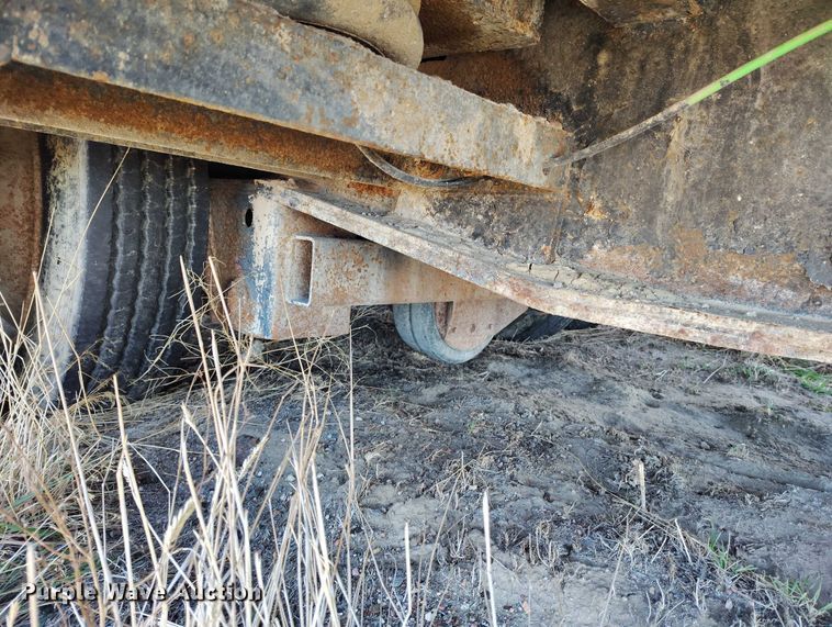 image for item IH9411 2006 Nuttall 350 SD equipment trailer with dewatering system