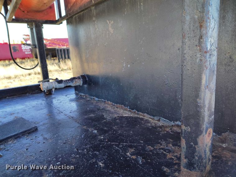 image for item IH9411 2006 Nuttall 350 SD equipment trailer with dewatering system