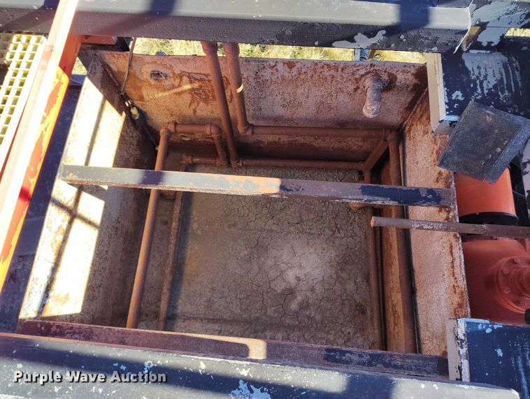 image for item IH9411 2006 Nuttall 350 SD equipment trailer with dewatering system