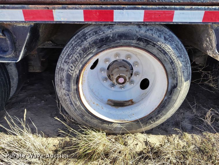 image for item IH9411 2006 Nuttall 350 SD equipment trailer with dewatering system