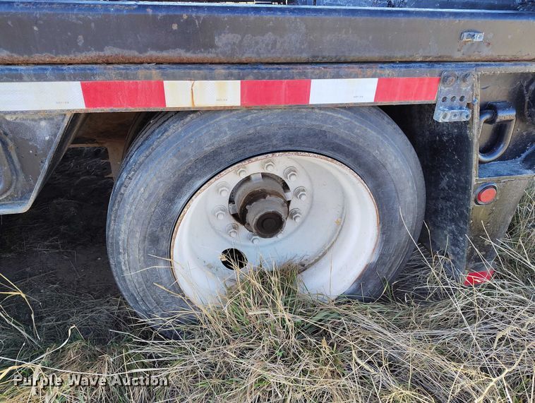 image for item IH9411 2006 Nuttall 350 SD equipment trailer with dewatering system