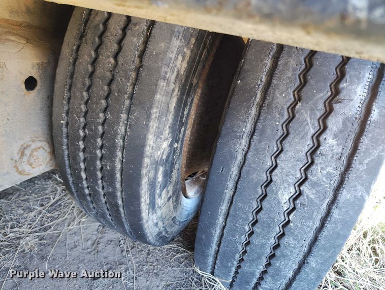 image for item IH9411 2006 Nuttall 350 SD equipment trailer with dewatering system