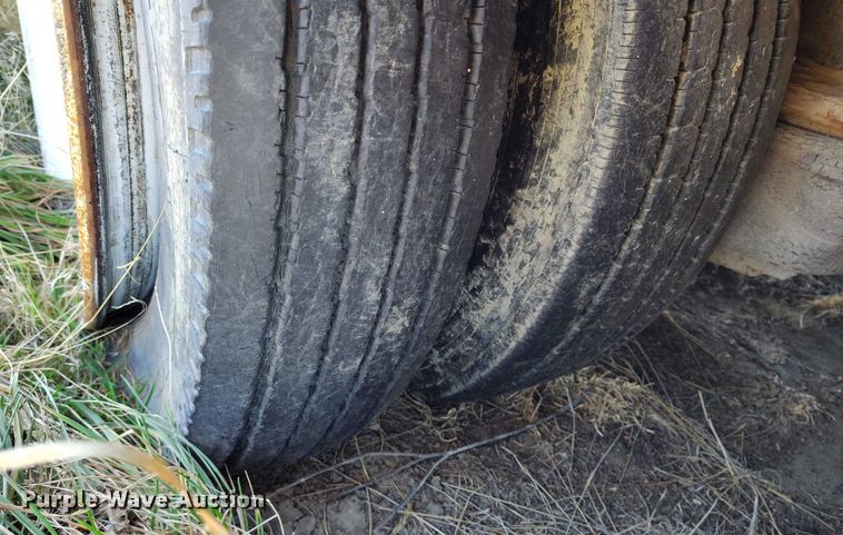 image for item IH9411 2006 Nuttall 350 SD equipment trailer with dewatering system