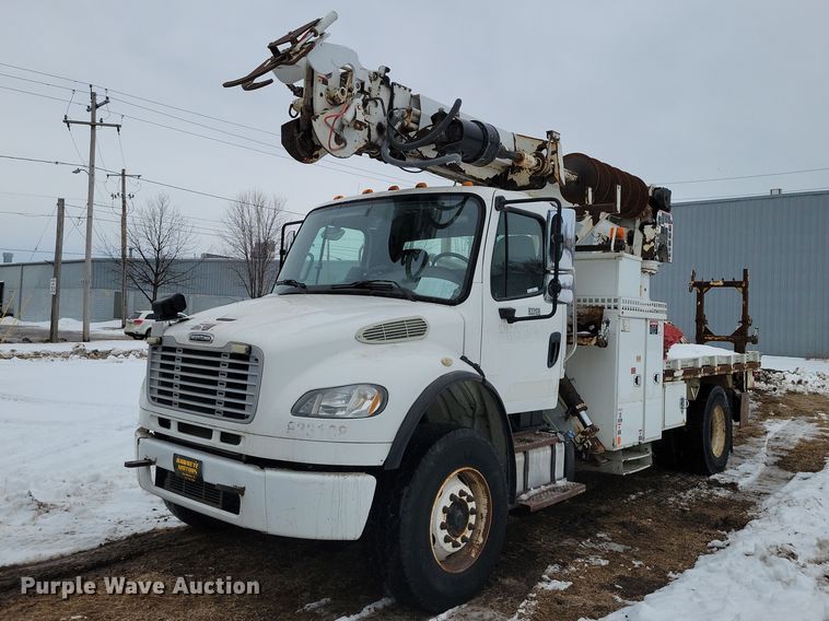 image for item NK9825 2013 Freightliner  M2 digger derrick truck