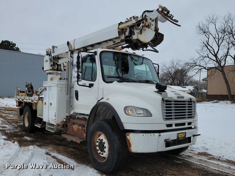 image for item NK9825 2013 Freightliner  M2 digger derrick truck
