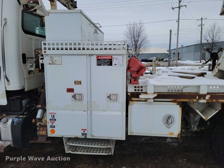 image for item NK9825 2013 Freightliner  M2 digger derrick truck