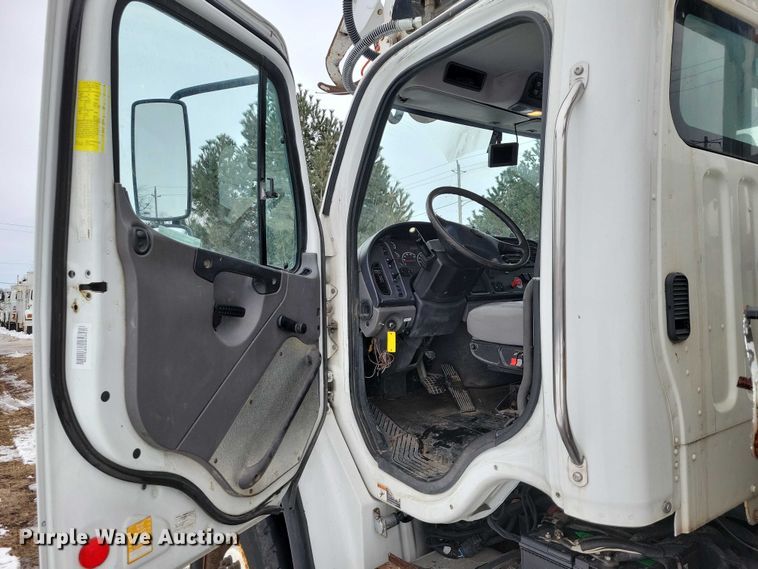 image for item NK9825 2013 Freightliner  M2 digger derrick truck