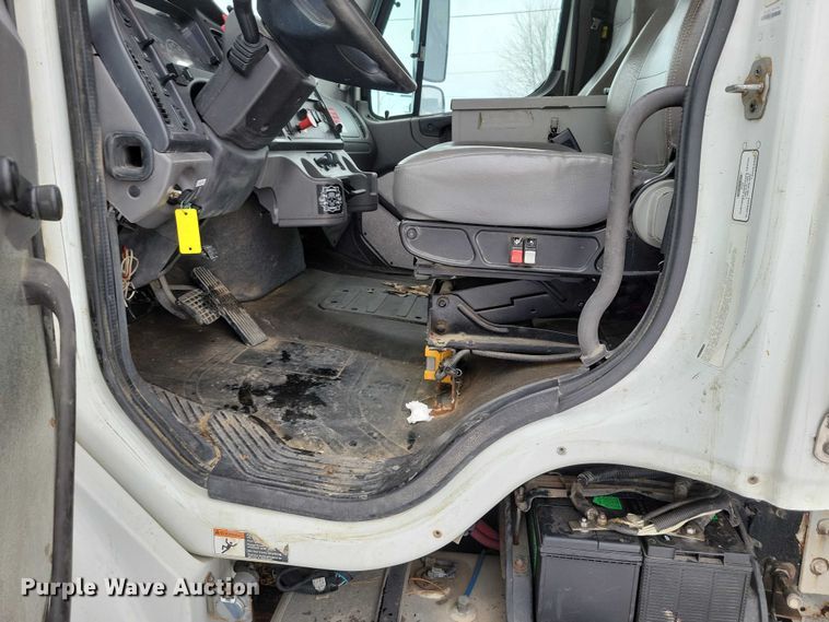 image for item NK9825 2013 Freightliner  M2 digger derrick truck