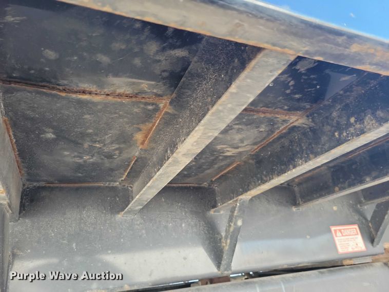 image for item NK9827 2009 Freightliner Business Class M2 dump truck