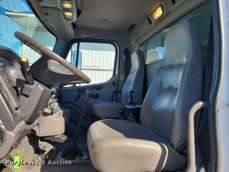 image for item NK9827 2009 Freightliner Business Class M2 dump truck