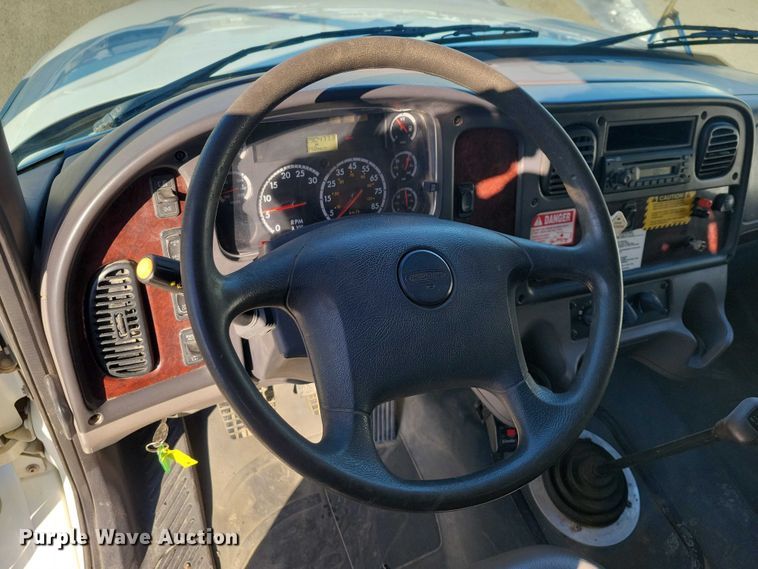 image for item NK9827 2009 Freightliner Business Class M2 dump truck