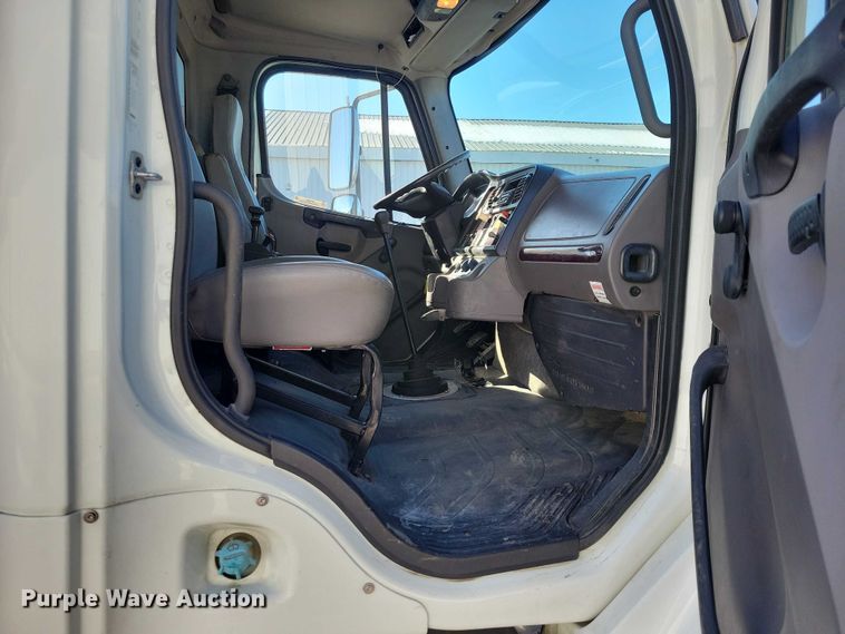 image for item NK9827 2009 Freightliner Business Class M2 dump truck