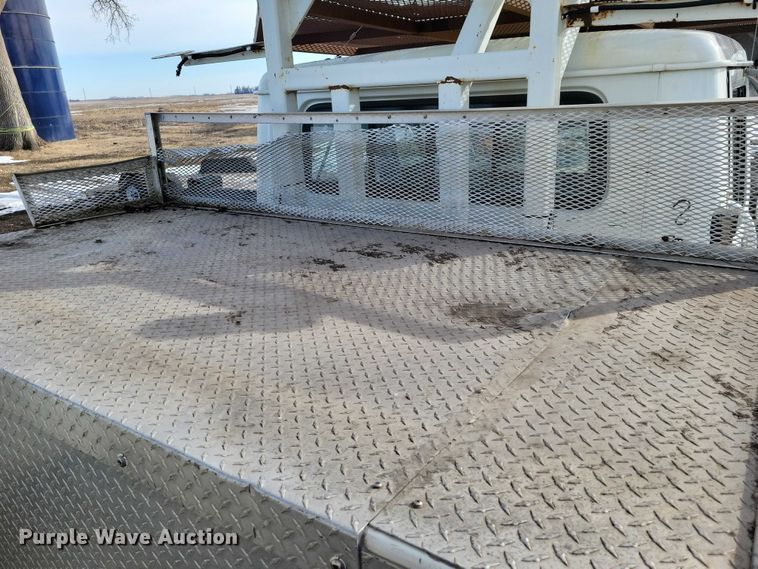 image for item NK9839 1995 International 4700 bucket truck