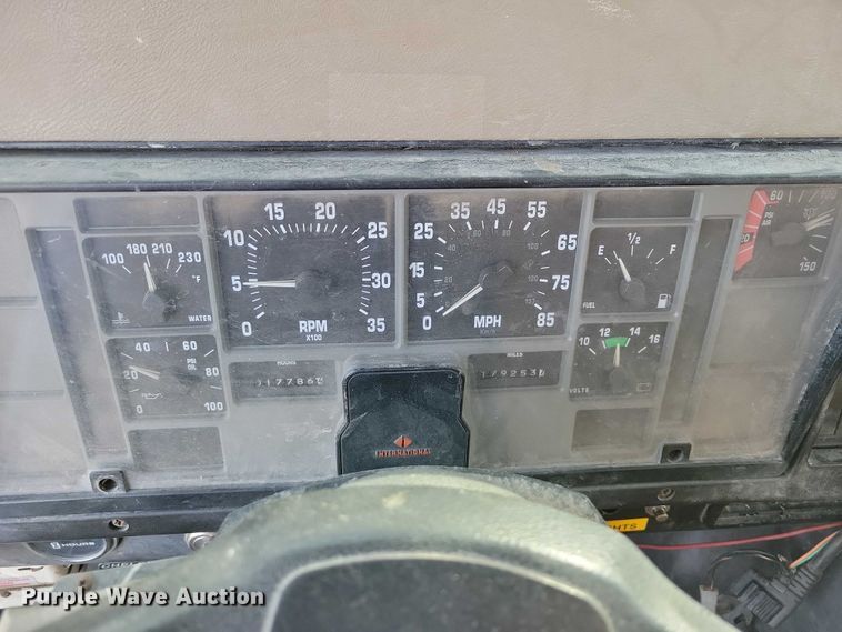 image for item NK9839 1995 International 4700 bucket truck