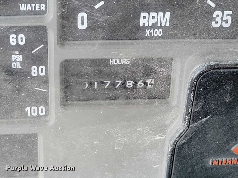 image for item NK9839 1995 International 4700 bucket truck