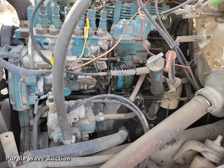 image for item NK9839 1995 International 4700 bucket truck