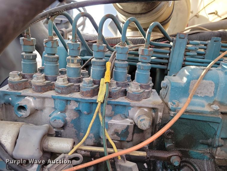 image for item NK9839 1995 International 4700 bucket truck