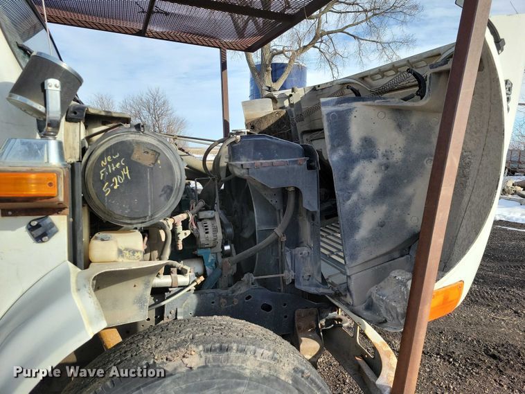 image for item NK9839 1995 International 4700 bucket truck