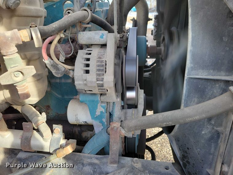 image for item NK9839 1995 International 4700 bucket truck