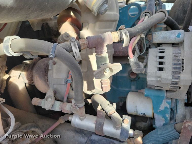 image for item NK9839 1995 International 4700 bucket truck