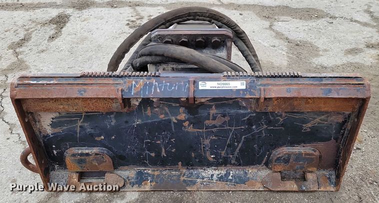 image for item NO9865 Bobcat MB5570 skid steer breaker