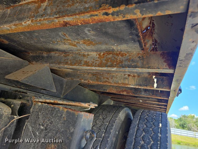 image for item YA1079 2001 Mack RD dump truck