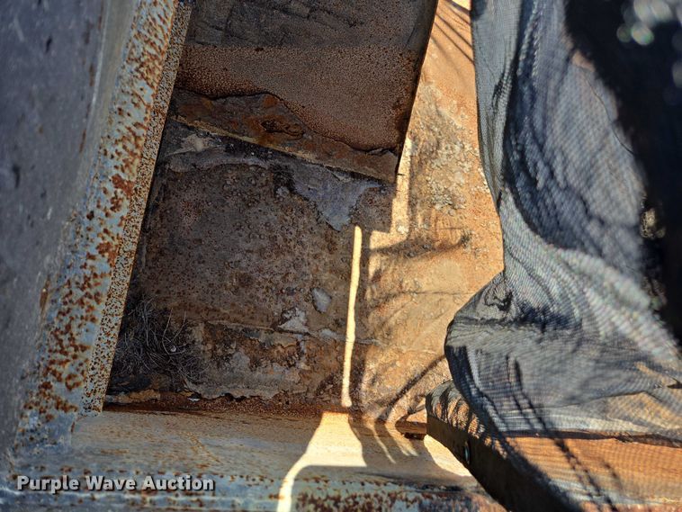 image for item YA1079 2001 Mack RD dump truck