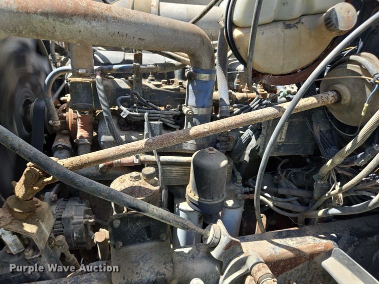 image for item YA1079 2001 Mack RD dump truck