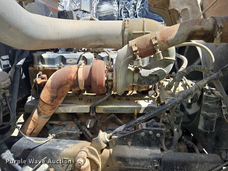 image for item YA1079 2001 Mack RD dump truck