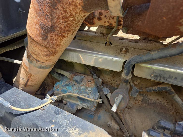 image for item YA1079 2001 Mack RD dump truck