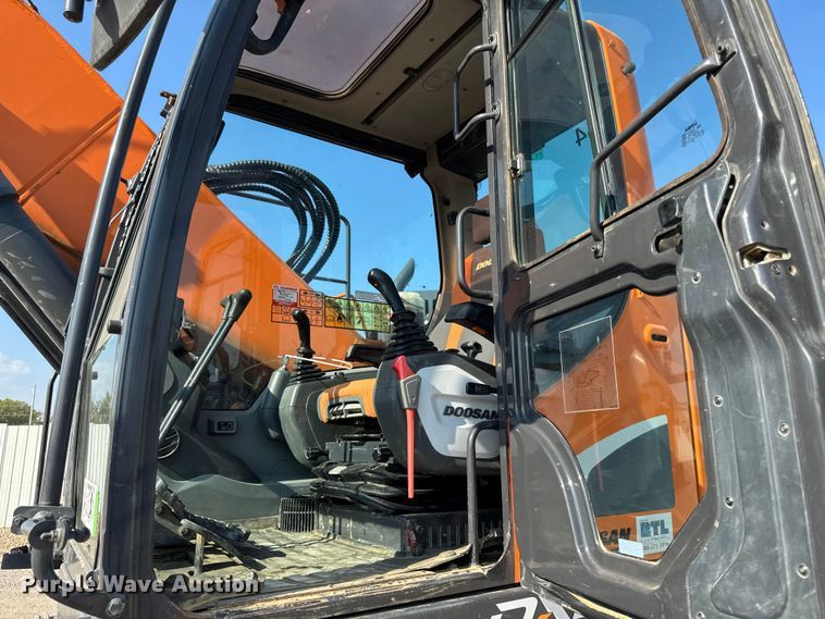 image for item YA1199 2021 Doosan DX235LCR-5 excavator